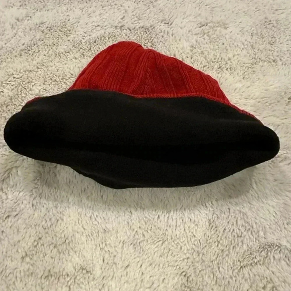 Nike Boys Hat Cold Weather Beanie Varsity Red Swoosh 8-20 - Picture 3 of 4